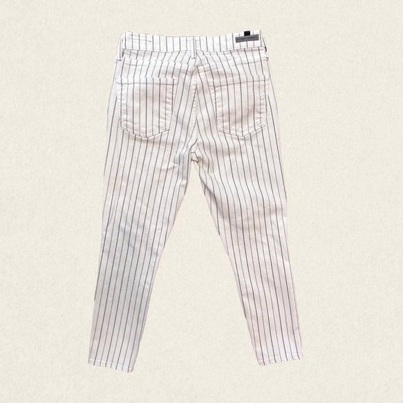 Citizens of Humanity Rocket Crop Petite High Rise Skinny Jeans - Picture 5 of 13